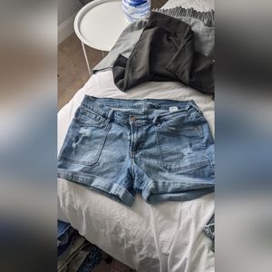 Old Navy Jean Shorts- Size 10